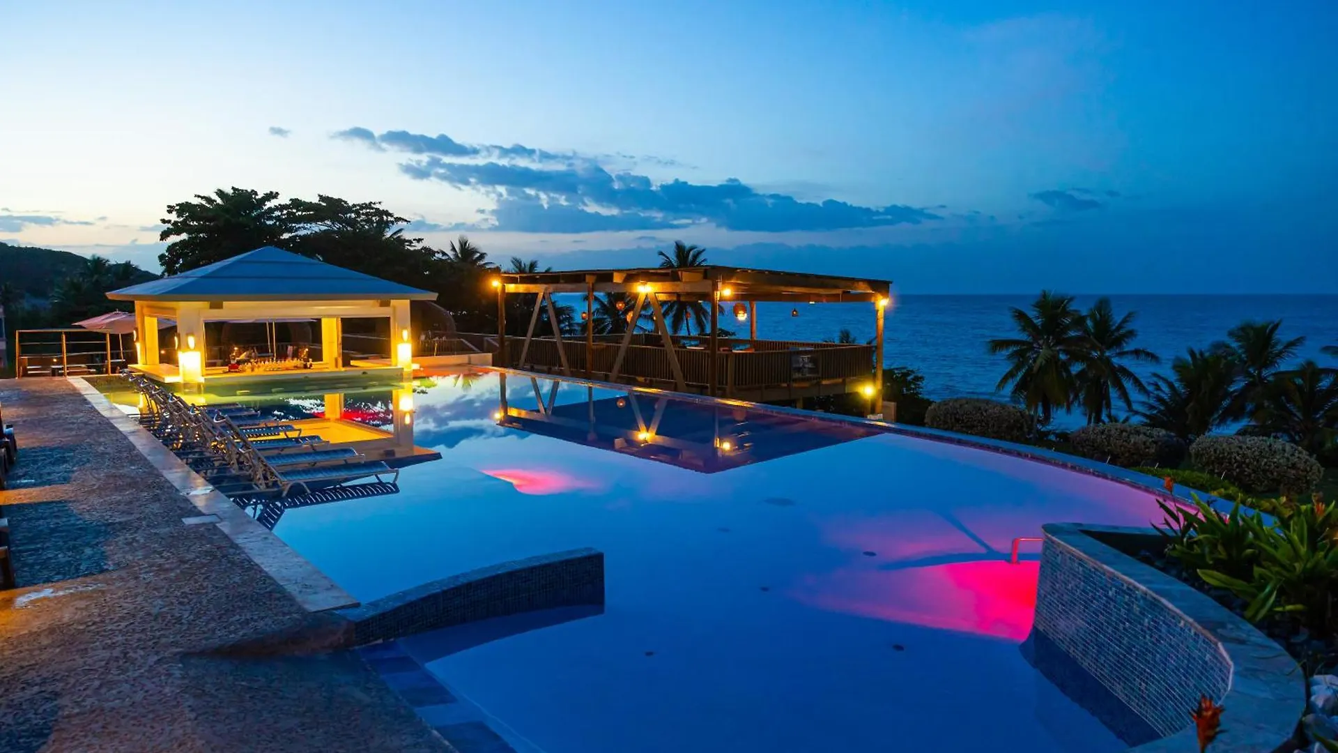 Hotel El Guajataca Кебрадильяс